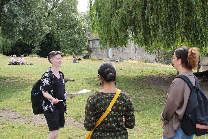 Tour Poder, Mujer e Historia Queer - por Incómodo CambridgeTM