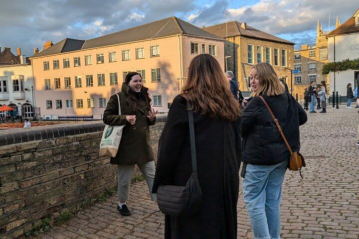 Tour Poder, Mujer e Historia Queer - por Incómodo CambridgeTM