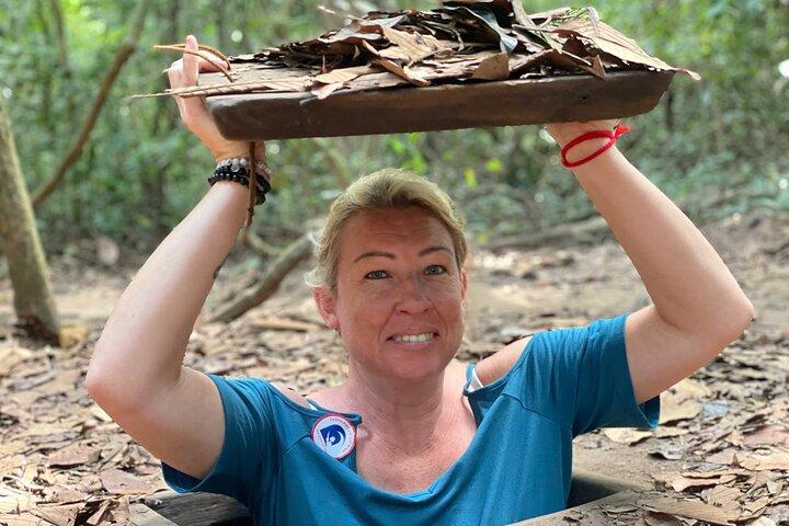 Cu Chi tunnels – Ba Den Mountain - Cao Dai tempel lille gruppe tur