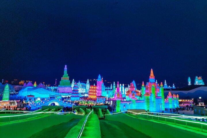 Tour temático privado de día completo por el hielo y la nieve de Harbin