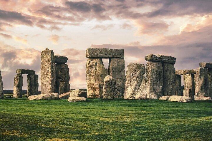 Excursión privada de un día desde Londres a Stonehenge Bath
