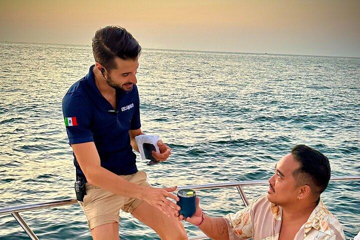 Puerto Vallarta : Lyxig solnedgångskryssning med premiumöppen bar