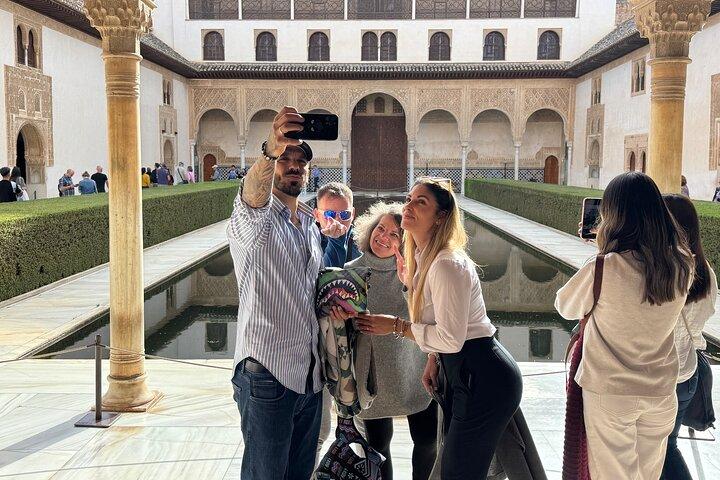 Madrid: Visite privée Découvrez Grenade et l'Alhambra