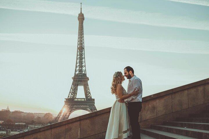 Sesión de fotos romántica Love at Trocadéro Gardens