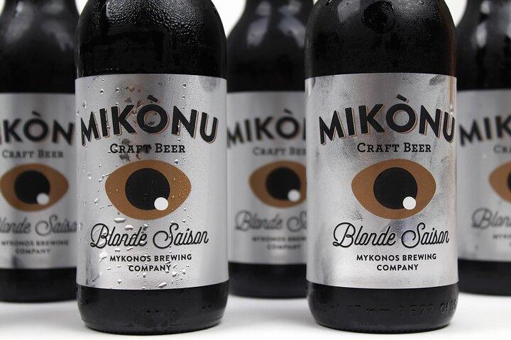 ミコノスタウンのプライベートウォーク＆伝統的なタヴェルナでビールテイスティング