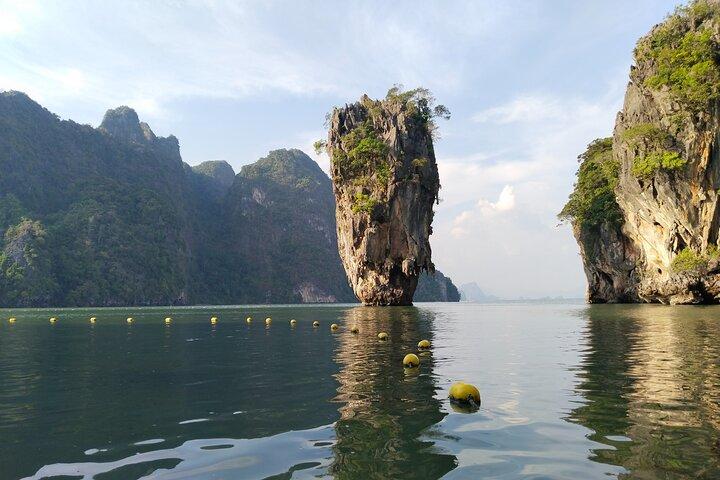 Passeio de barco pela Ilha da Baía de Phang Nga em lancha por Phuket Sail Tours