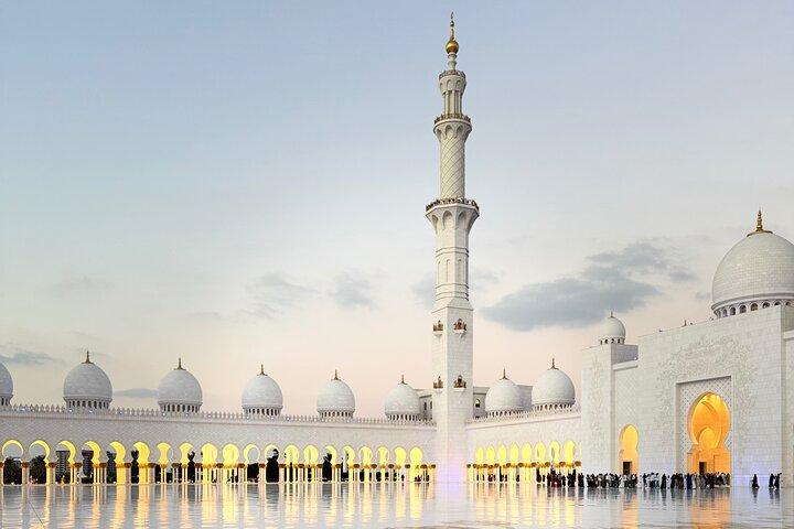 Private halbtägige Stadtrundfahrt durch Abu Dhabi