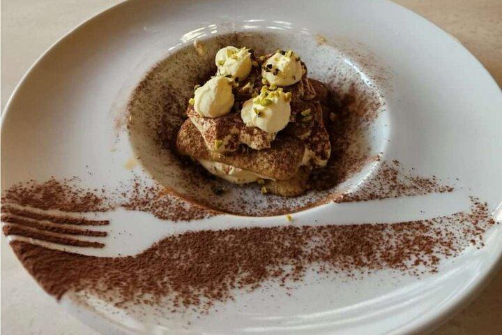 Florence Pizza & Tiramisù Cooking Class: Small Group Experience