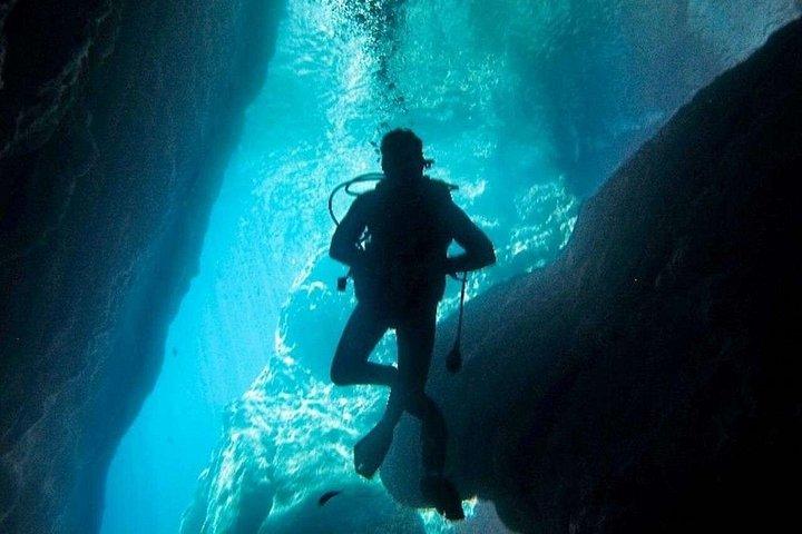 ザキントスの水中写真でスキューバダイビング体験