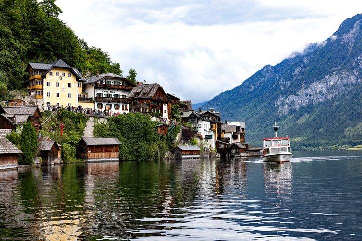 Hallstatt e Salisburgo Tour da Vienna con giro in barca