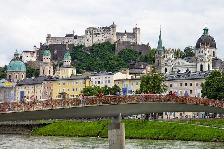 Hallstatt e Salisburgo Tour da Vienna con giro in barca