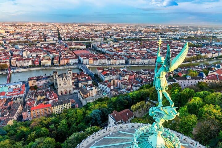 Lyon Saint Exupéry Airport (LYS) Private Transfer to Lyon City