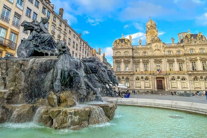 Lyon Saint Exupéry Airport (LYS) Private Transfer to Lyon City