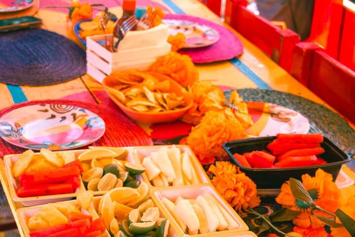 Xochimilco & Mexican Party with Guacamole & Unlimited Drinks
