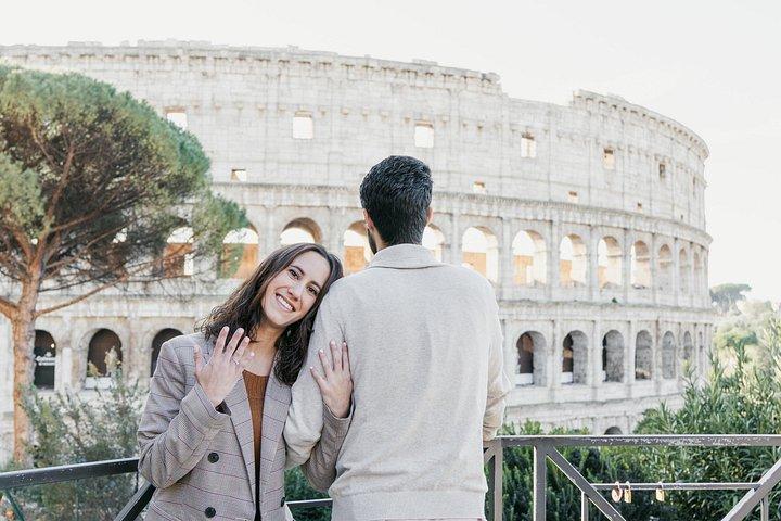 Iconic Photo Shoot Tour in Rome with Professional Photographer