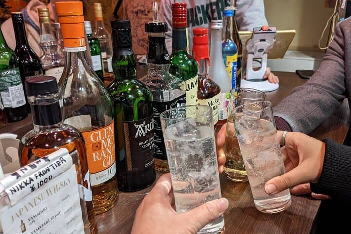 Tokyo: Shinjuku Golden Gai Bar Hopping that only locals know