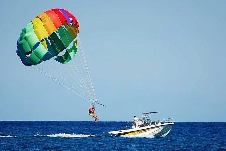 Parasailing Experience in Dubai Marina