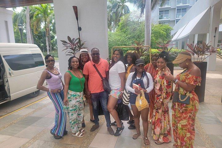Montego Bay Airport Transfers-Round Trip