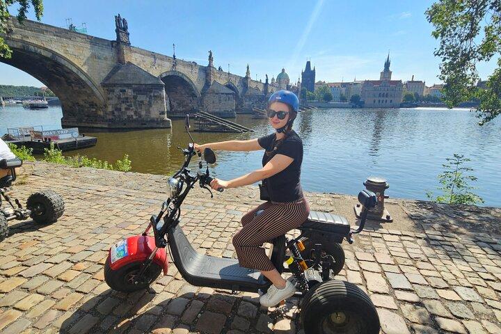 Prague Trike & e-Scooter Tour: Castle Viewpoints & Charles Bridge