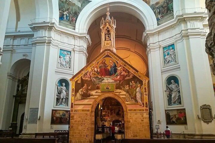 ローマ発プライベート日帰り旅行：アッシジ、オルヴィエート、カルロ・アクティス