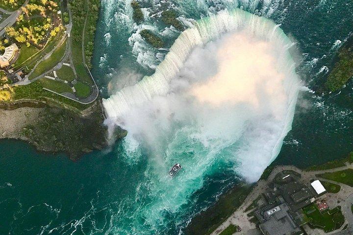 ナイアガラの滝プライベートツアー(送迎付き)