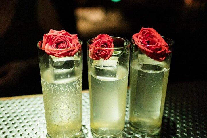 Tirana Bar Hopping e vida noturna com bebidas