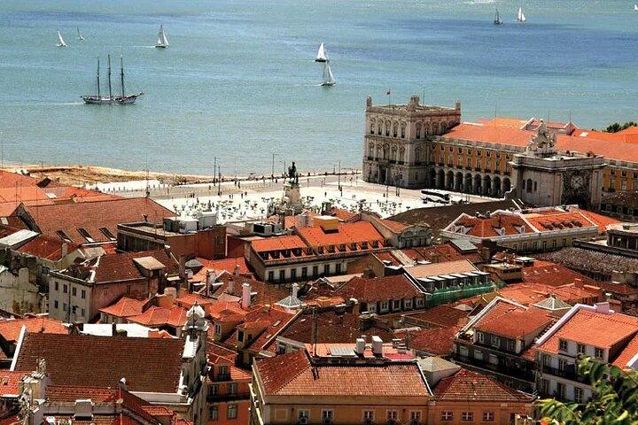 Lisbon Airport (LIS) Private Transfer to Lisbon City/Hotels