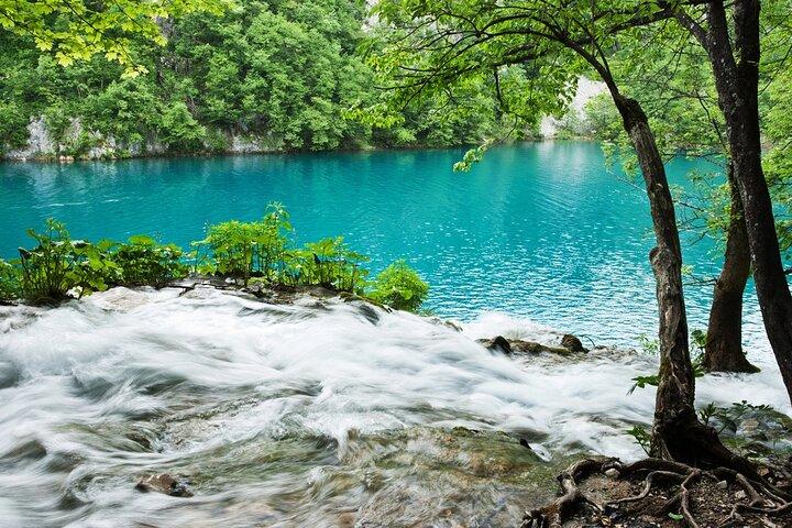Split à Rovinj via Plitvice Lakes Tour (4h arrêt inclus)