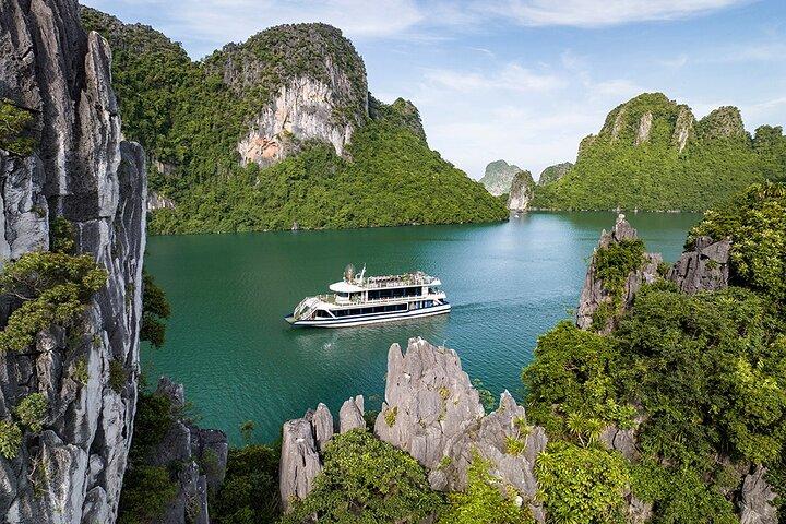 5-stjernet luksus cruise til Halong Bay fra Hanoi med buffet frokost
