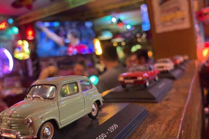 Tirana Guided Street Food Gems Tour (6 plats, 1 sucré et boisson)