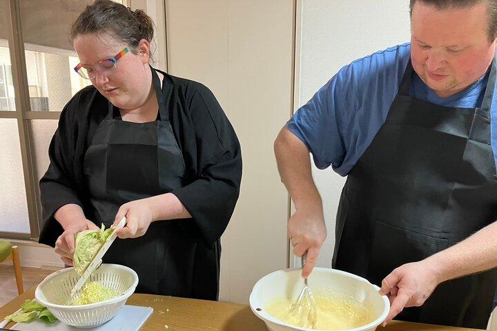 Osaka Okonomiyaki Cooking Class "Learn here and make it at home"