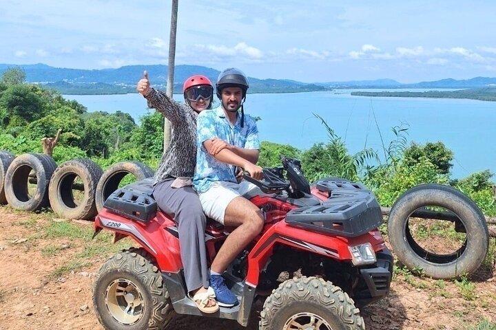 VTT extrême, tyrolienne dans la jungle avec points de vue secrets à Phuket
