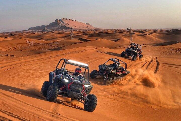 ATVクワッドバイク、キャメルライド付きドバイデザートサファリ
