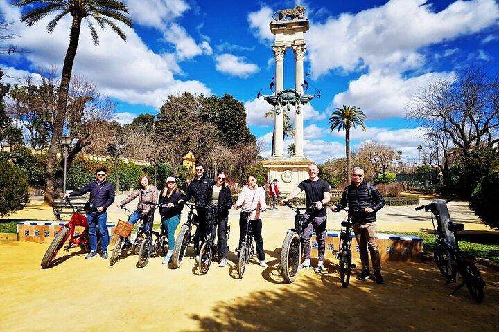 Tour in bicicletta di Sevilla flamenca e spettacolo di flamenco