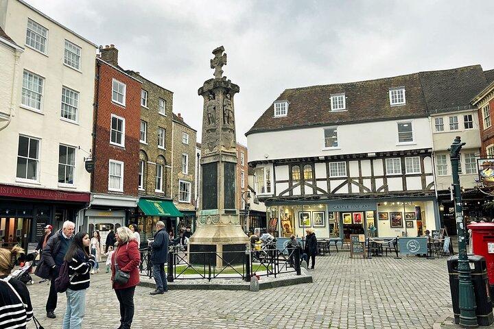 Excursão particular de Canterbury de 2 horas a pé com guia de emblema verde