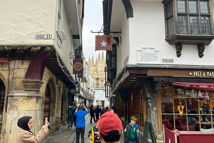 Excursão particular de Canterbury de 2 horas a pé com guia de emblema verde
