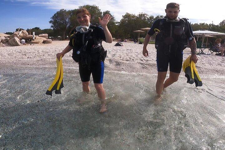 Découvrez l'expérience de plongée sous-marine en petit groupe à Nea Makri, Athènes