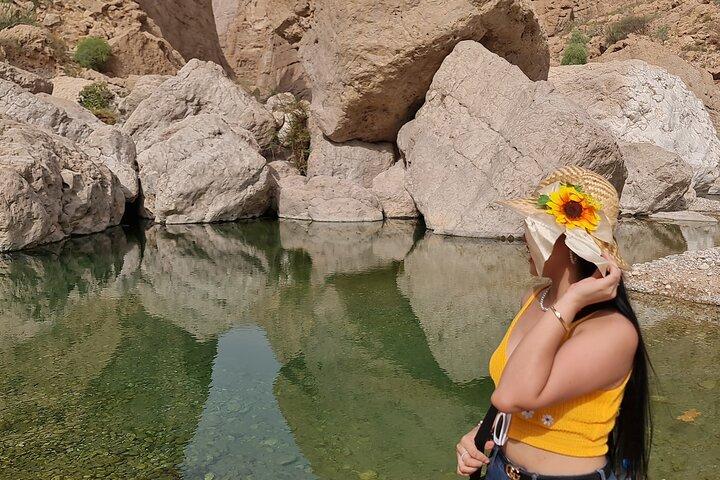 Ganztägiges Wadi Al Arbeieen mit Sinkhole und Flossenstrand