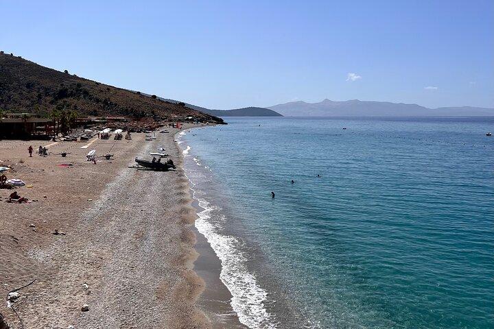 Tour privato da Tirana, Gjirokastër, Saranda e Riviera del Sud