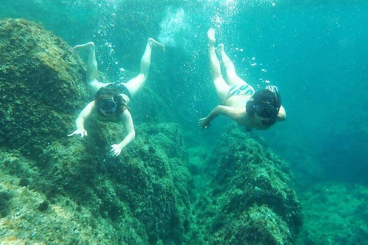 Passeio de caiaque e snorkel na Costa Brava. Sant Feliu de Guíxols