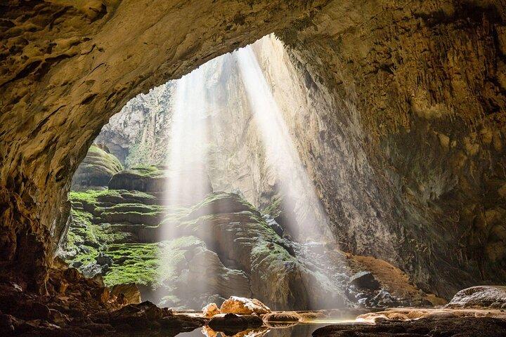 Hue naar Paradise Cave en Phong Nha – Privétour van een hele dag