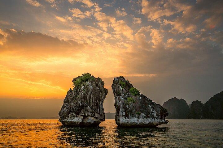 Privat heldagstur till Halong Bay från Hanoi