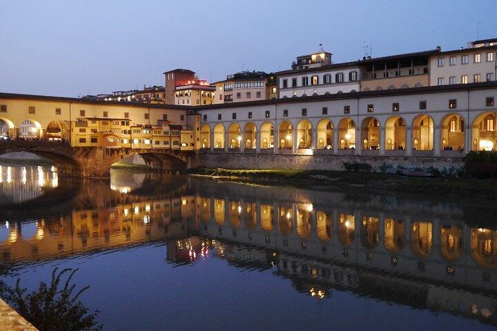 Exclusivo recorrido de 3 horas por los Uffizi y Vasari en Florencia
