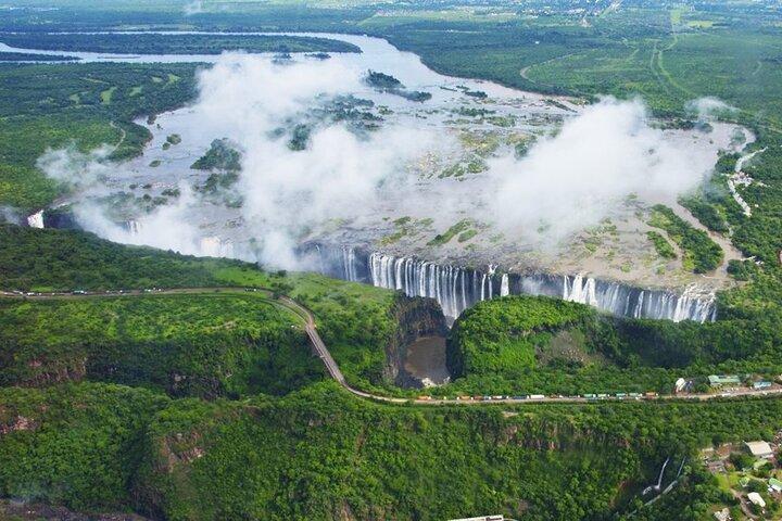 5 giorni - Classic Victoria Falls & Chobe National Park Safari Tour