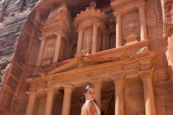 Full Day Petra Private Guided Tour From Amman or Airport