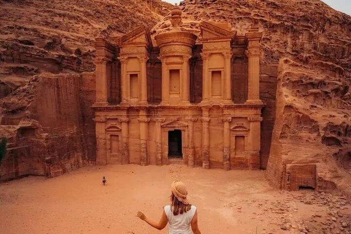Visita guiada privada a Petra y Wadi Rum