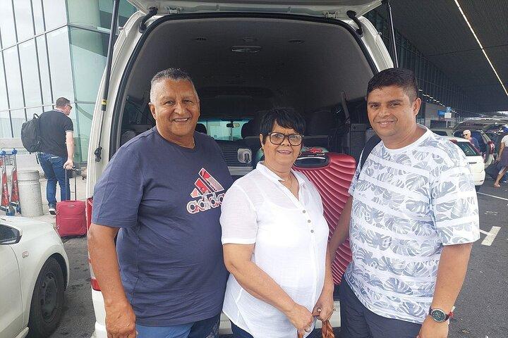 Privat lufthavnstransport : Cape Town Lufthavn | 4 - 13-sæder minibus