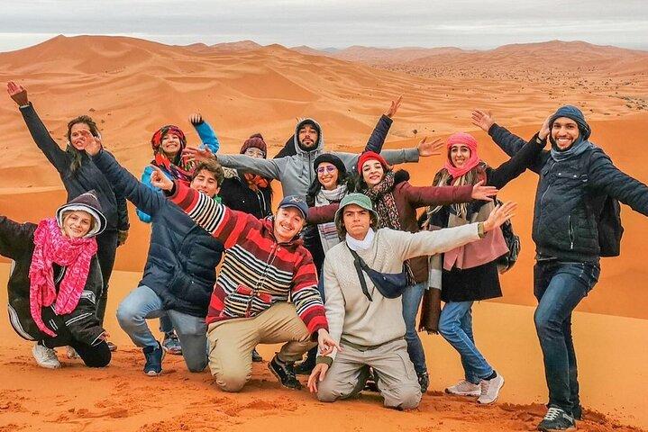 Dubai Desert Safari Camel Ride Sand Boarding Cena barbecue