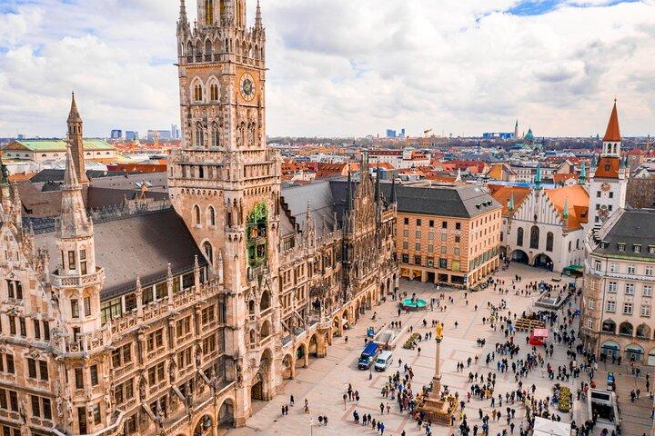 Transfert panoramique privé de Prague à Munich avec 4h de visite