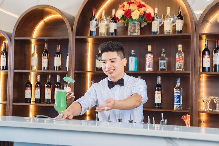 Apolo Premium 5 estrelas Ha Long Bay Cruise com jacuzzi, caiaque